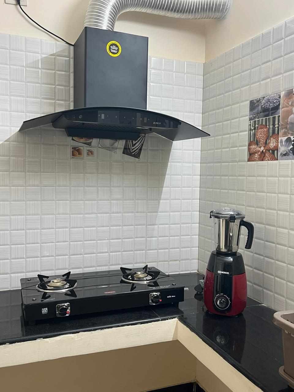 What Amenities Should You Expect in a Fully Furnished Service Apartment?